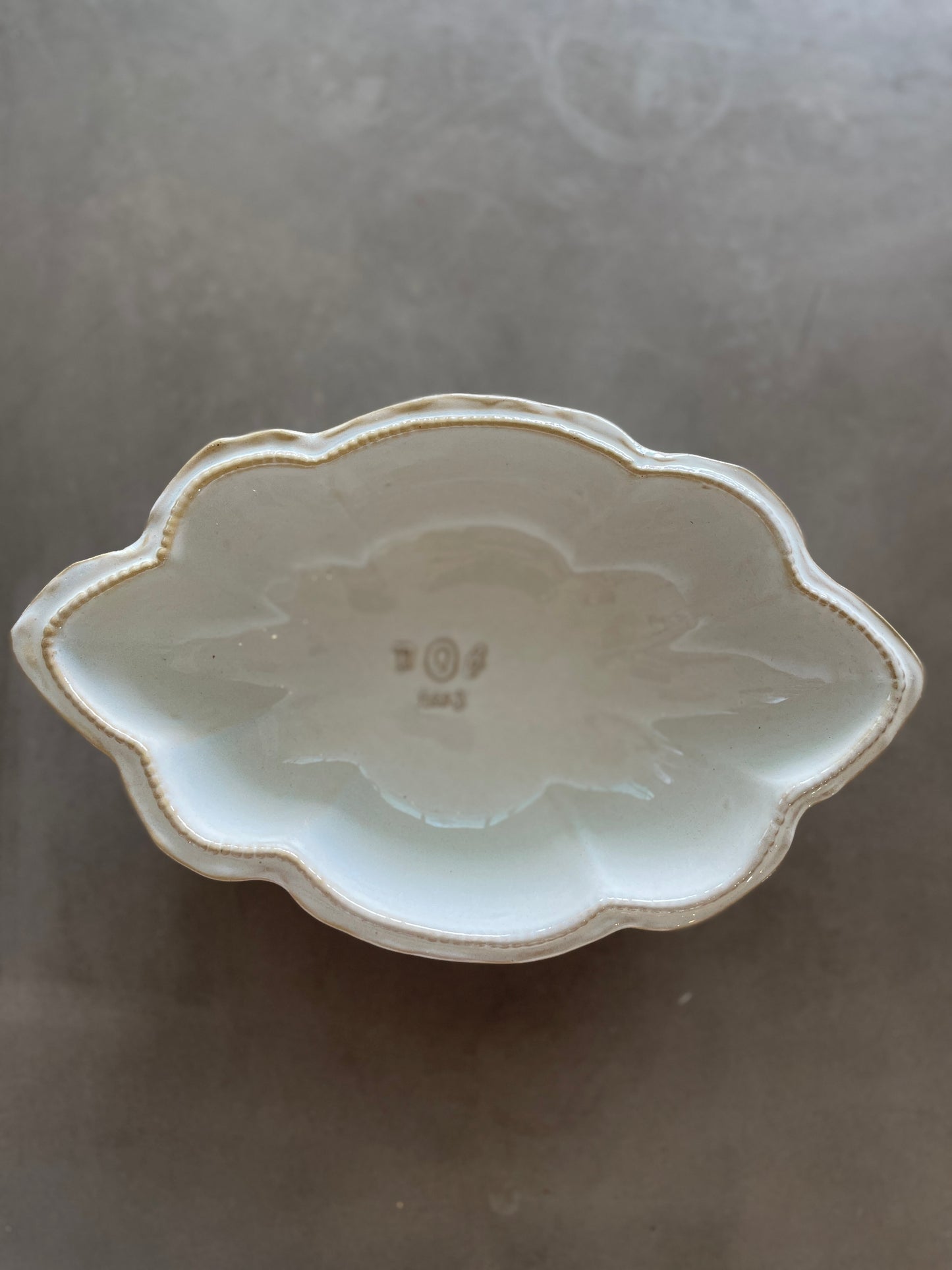 [Yarnnakarn] Drip Serving Bowl